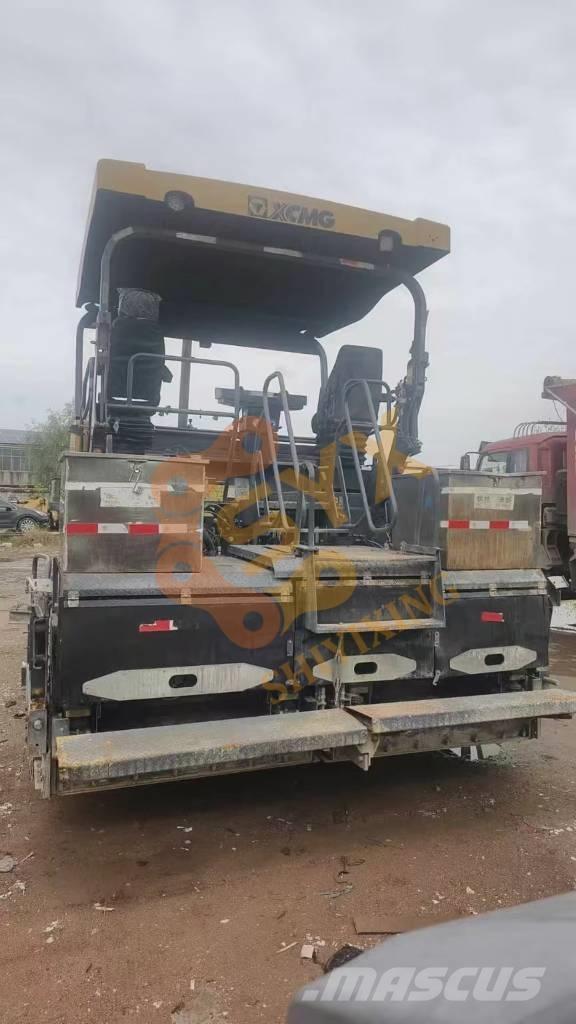 XCMG RP 903 アスファルトフィニッシャ