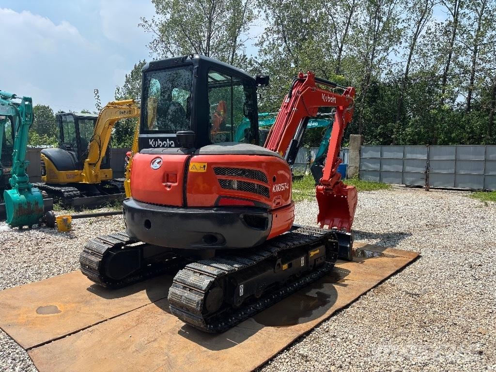 Kubota KX 057-4 R1 A ミニ油圧ショベル 7t以下（ミニユンボ・ミニディガー）