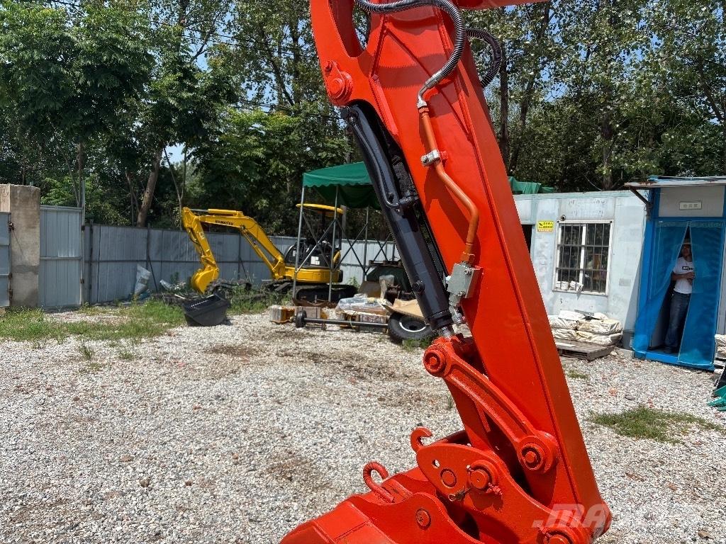 Kubota KX 057-4 R1 A ミニ油圧ショベル 7t以下（ミニユンボ・ミニディガー）