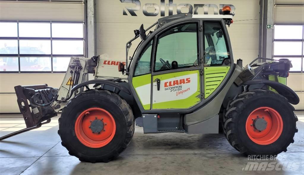 CLAAS Scorpion 7045 テレスコーピックハンドラー