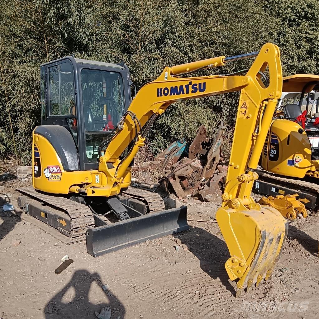 Komatsu PC 30 MR-3 ミニ油圧ショベル 7t以下（ミニユンボ・ミニディガー）