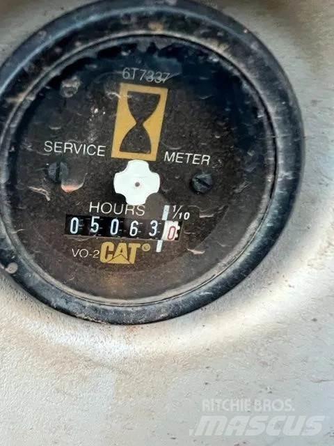 CAT 330 L 大型油圧ショベル12t以上（パワーショベル・ユンボ）