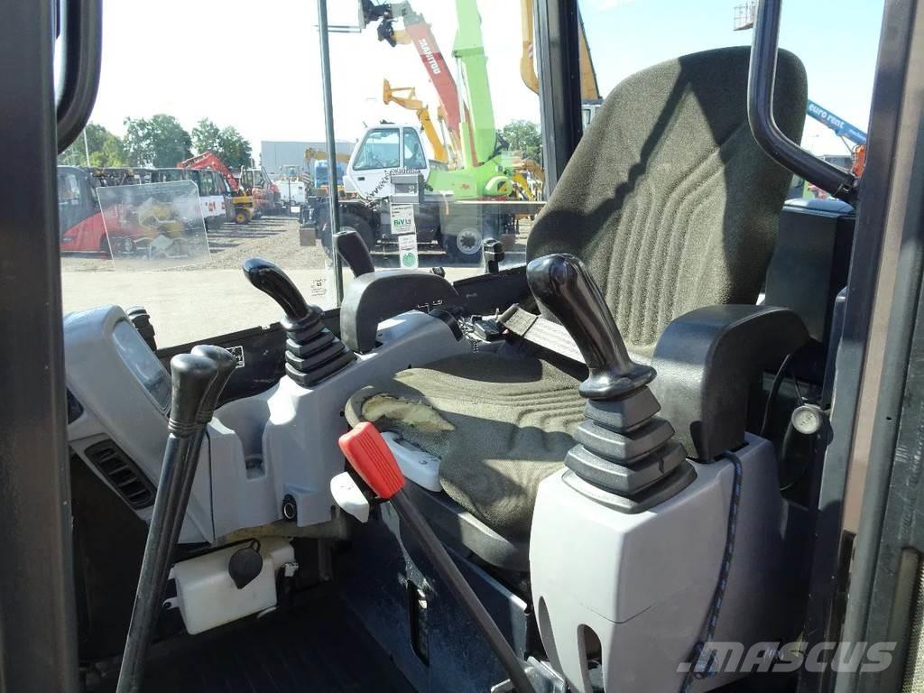 Kubota U27-4 ミニ油圧ショベル 7t以下（ミニユンボ・ミニディガー）