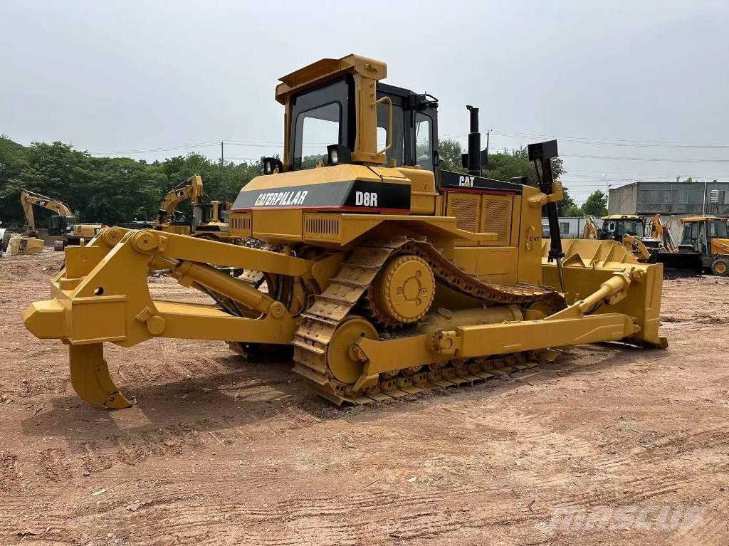 CAT D 8 R ブルドーザー
