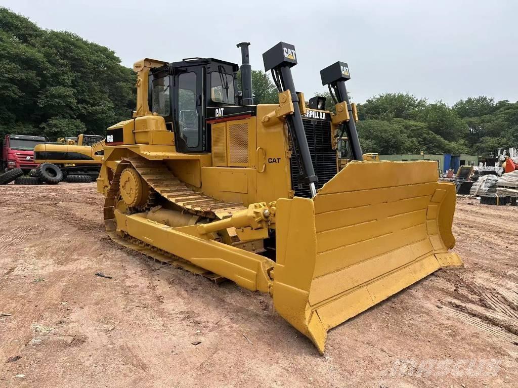 CAT D 8 R ブルドーザー