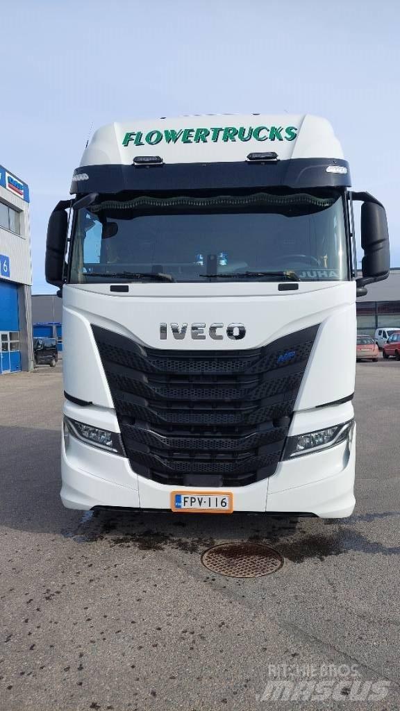 Iveco S-Way 460 LNG 中古トラクターヘッド | トレーラーヘッド