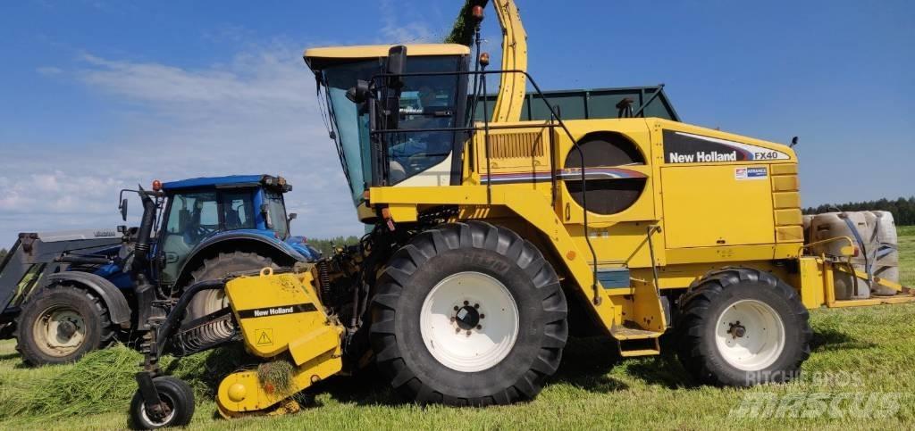 New Holland FX 40 自走式フォレージハーベスター