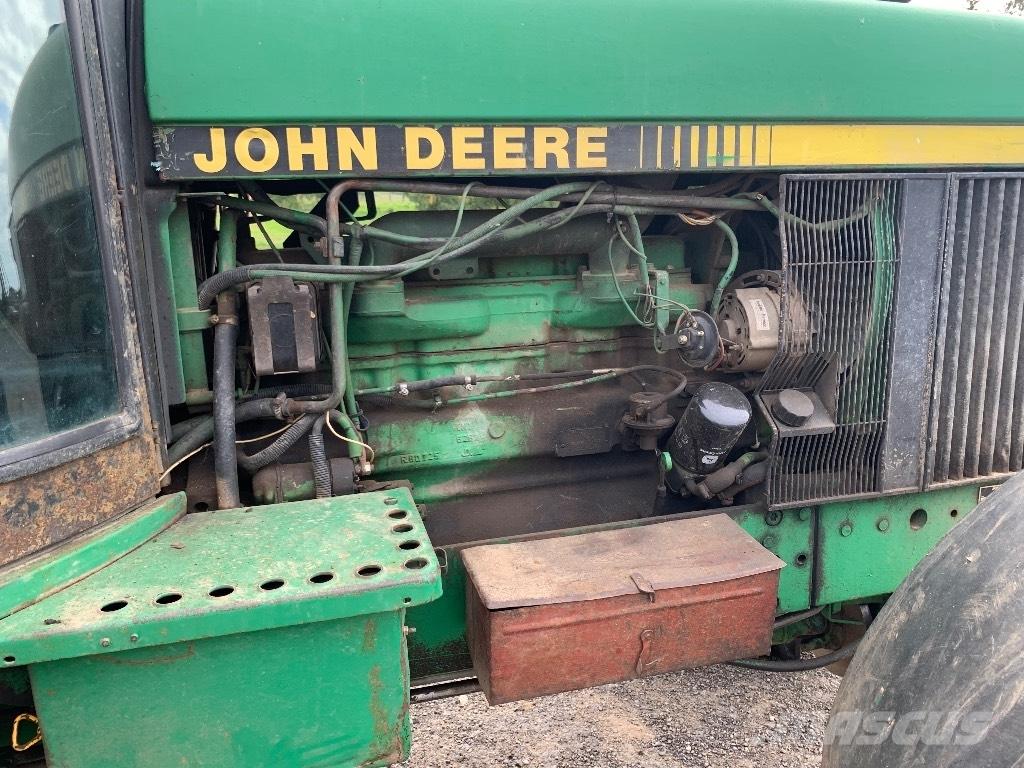 John Deere 3350 トラクター