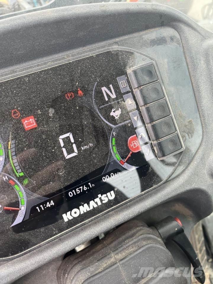 Komatsu WA70M-8EO 多目的ローダー