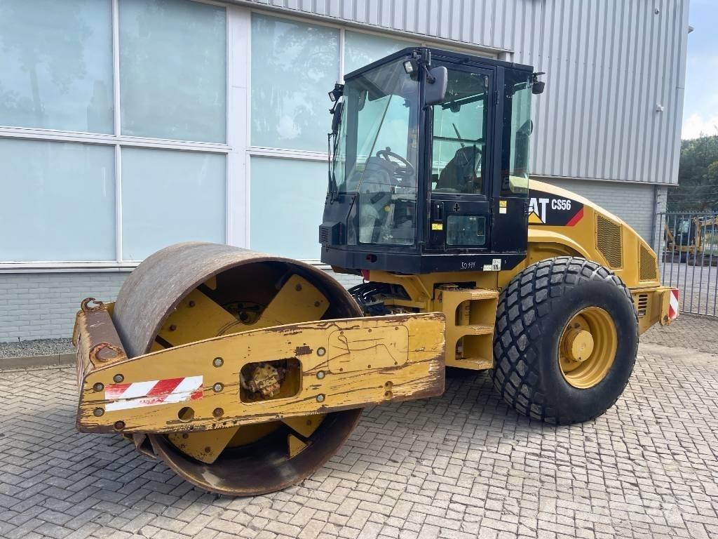 CAT CS 56       2010 振動ローラ