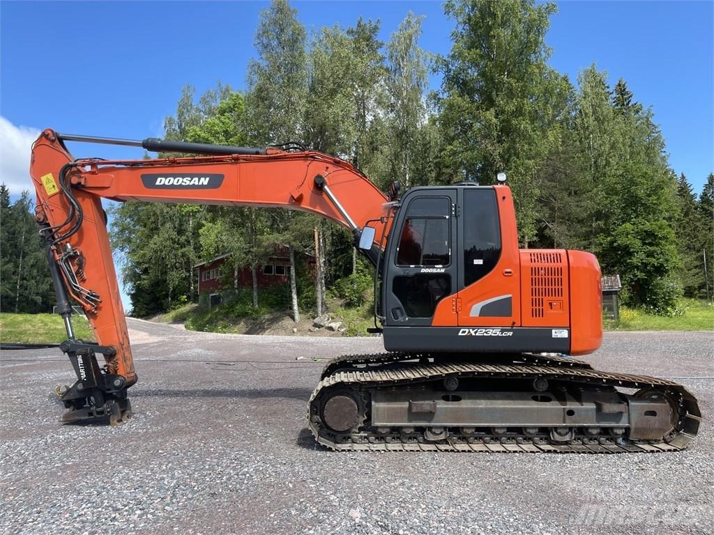 Doosan DX 235 LCR 大型油圧ショベル12t以上（パワーショベル・ユンボ）