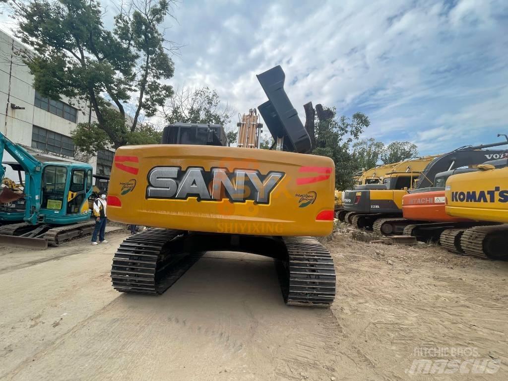 Sany SY 215 C 大型油圧ショベル12t以上（パワーショベル・ユンボ）