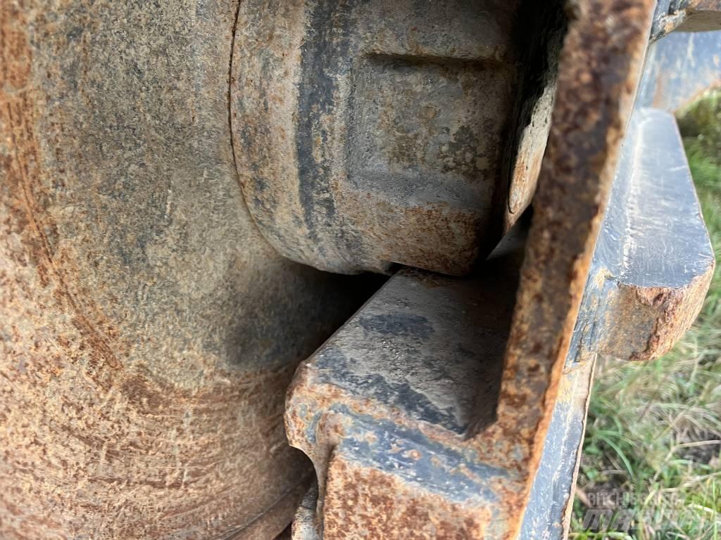 Doosan DX 530 LC-7 大型油圧ショベル12t以上（パワーショベル・ユンボ）