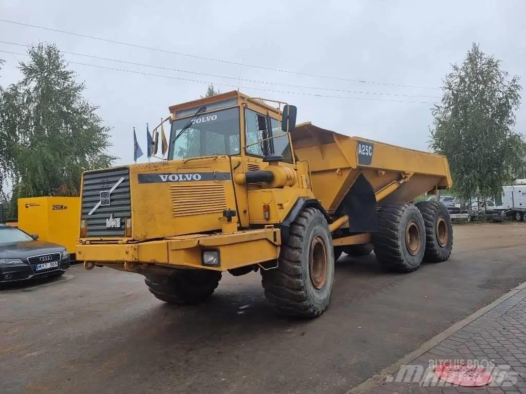 Volvo A 25 C 6X6 アーティキュレート式ダンプトラック