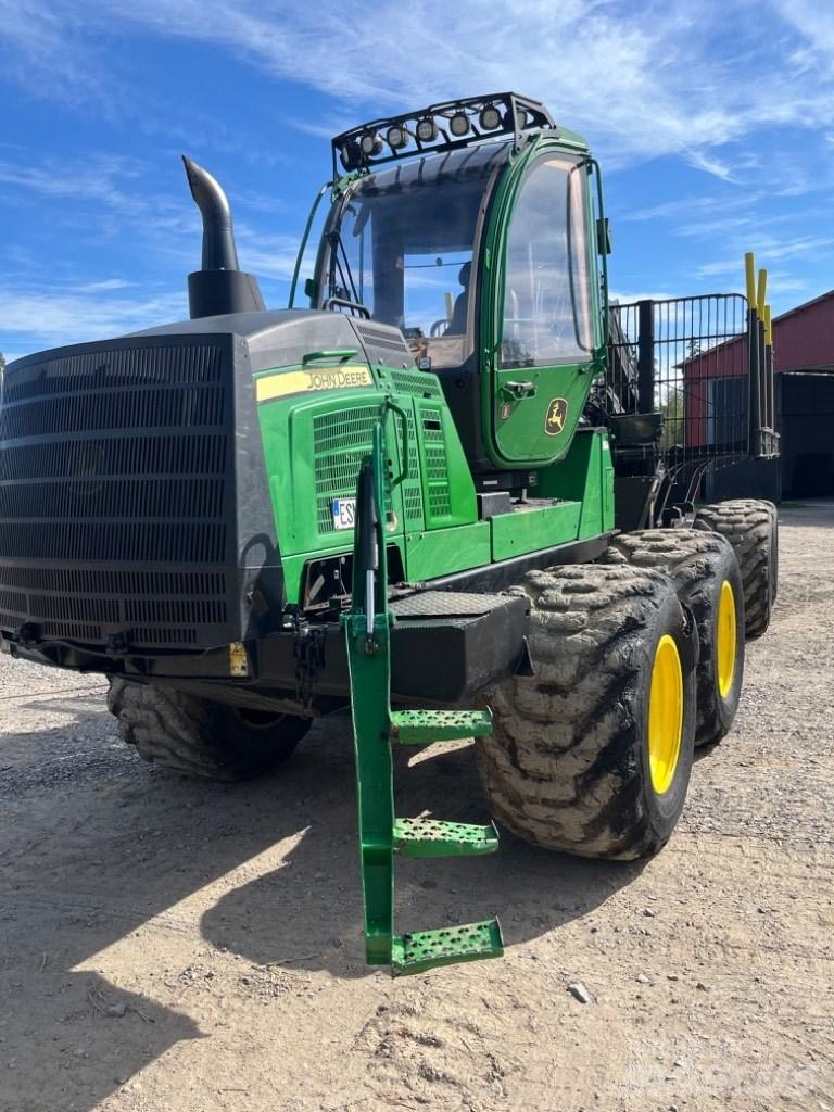 John Deere 1510G フォワーダー