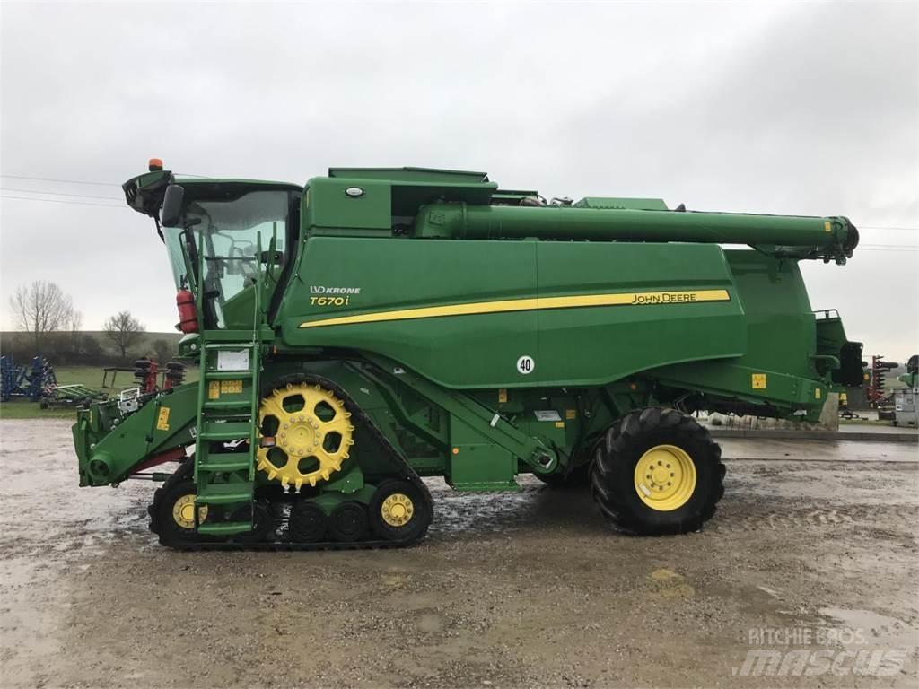 John Deere T670 コンバイン