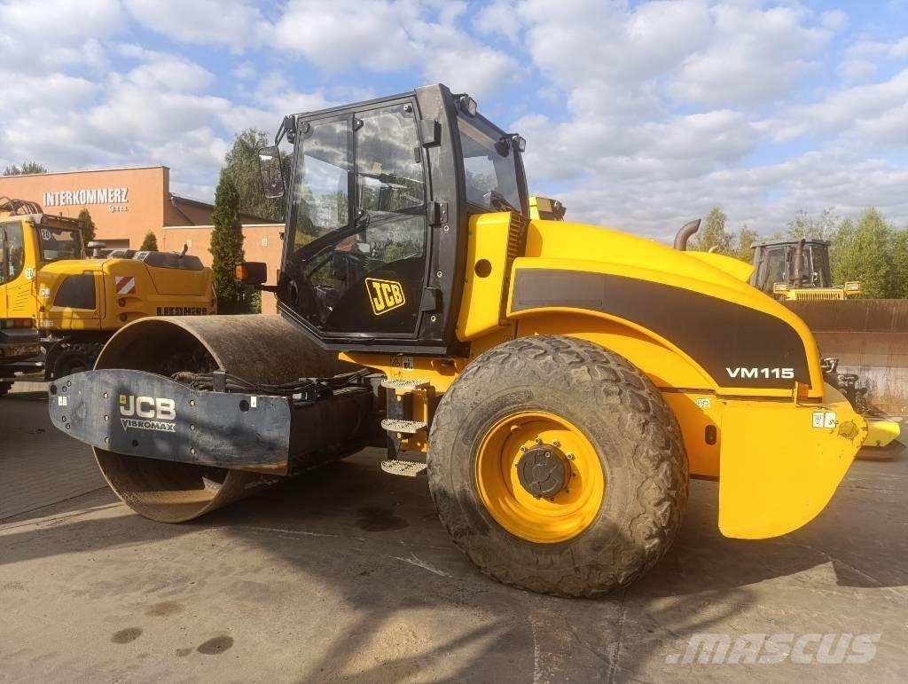 JCB Vibromax VM 115 振動ローラ