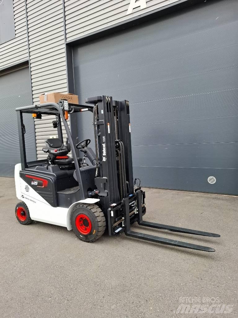 Bobcat B25NS バッテリーフォークリフト