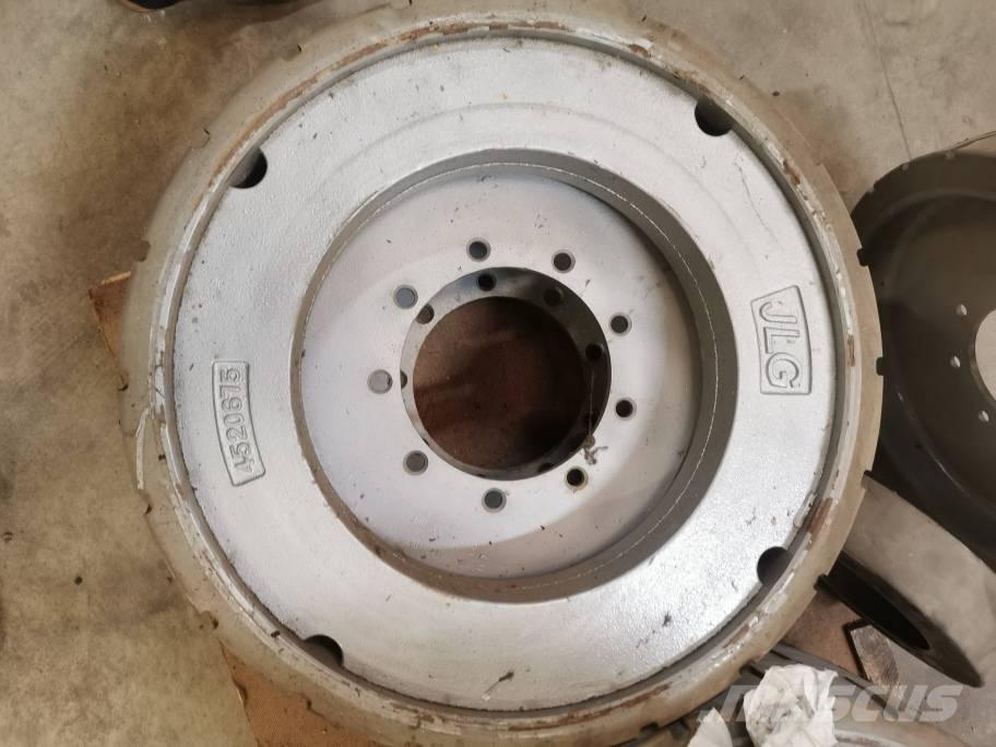 JLG E 300 AJP タイヤ、ホイル、リム