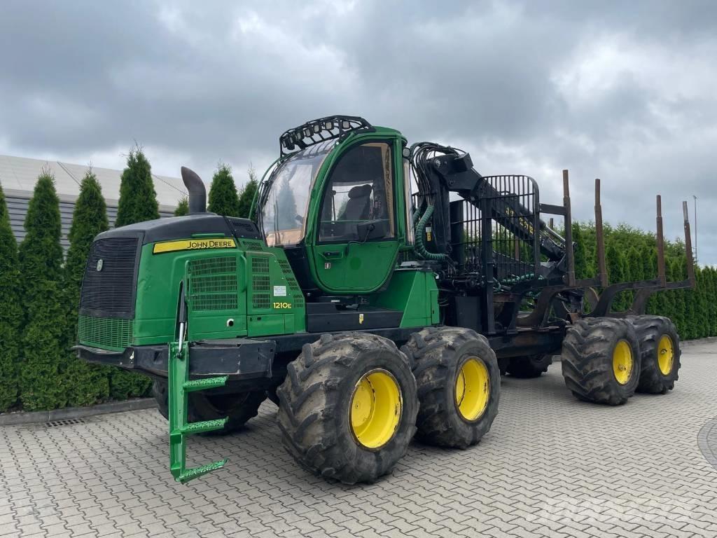 John Deere 1210 E フォワーダー