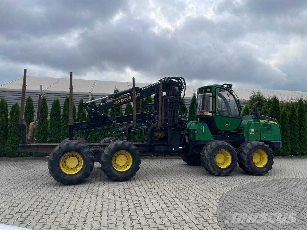 John Deere 1210 E フォワーダー