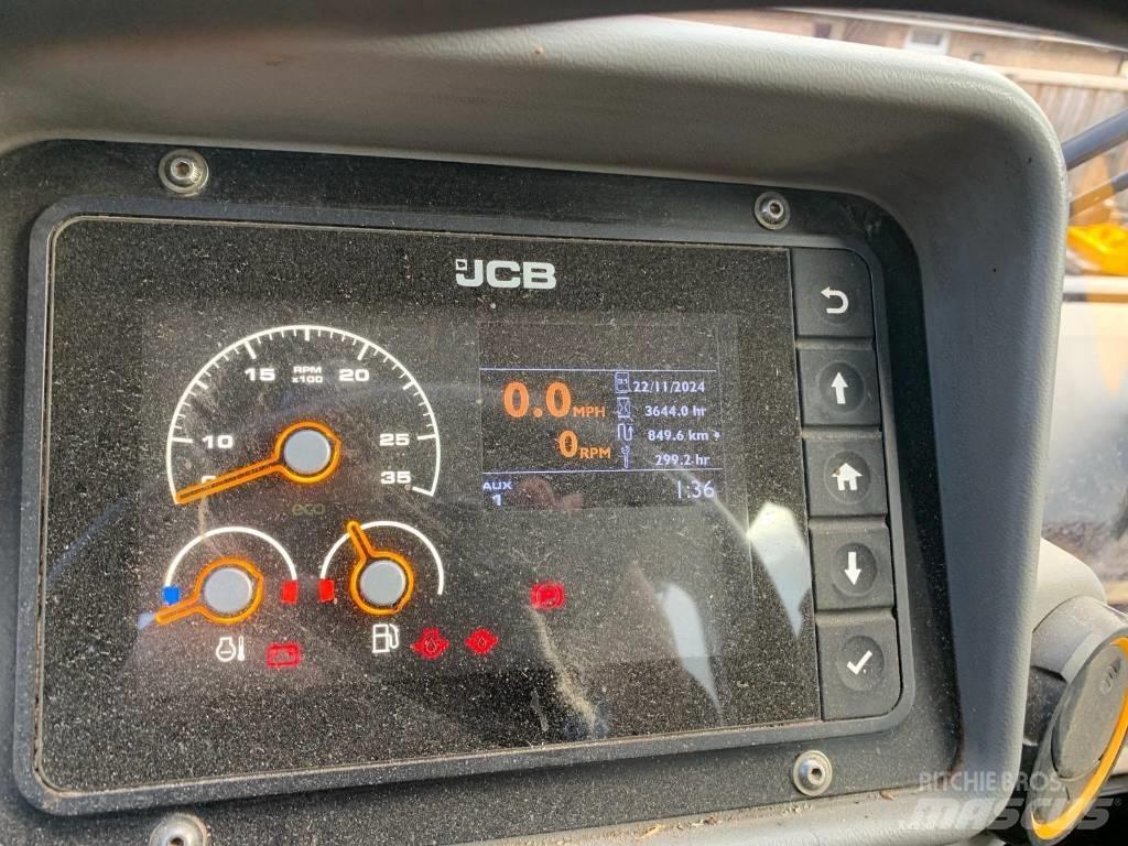 JCB TM 320 S 農業用テレハンドラー