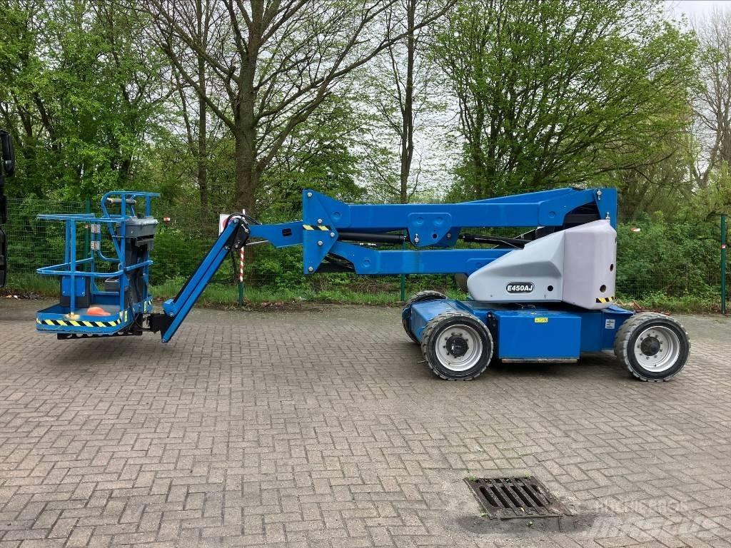 JLG E 450 AJ ブームリフト　屈伸型