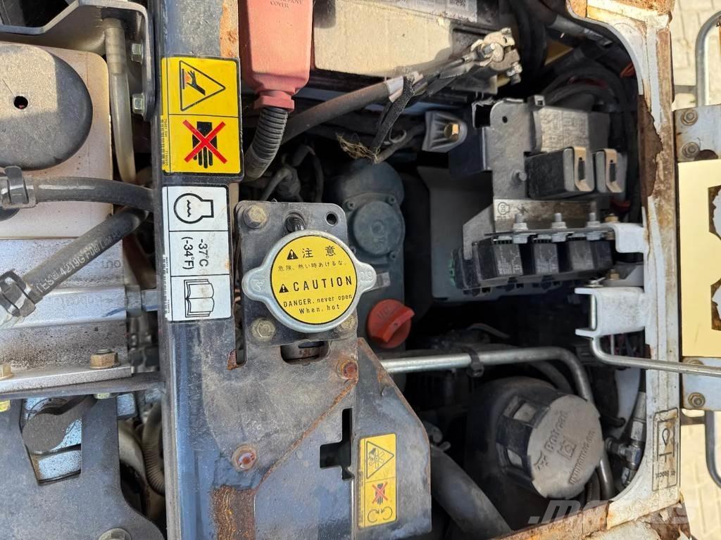 Bobcat E10 ミニ油圧ショベル 7t以下（ミニユンボ・ミニディガー）