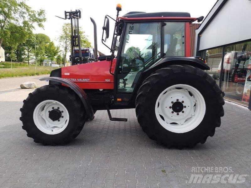 Valtra Valmet 900 トラクター