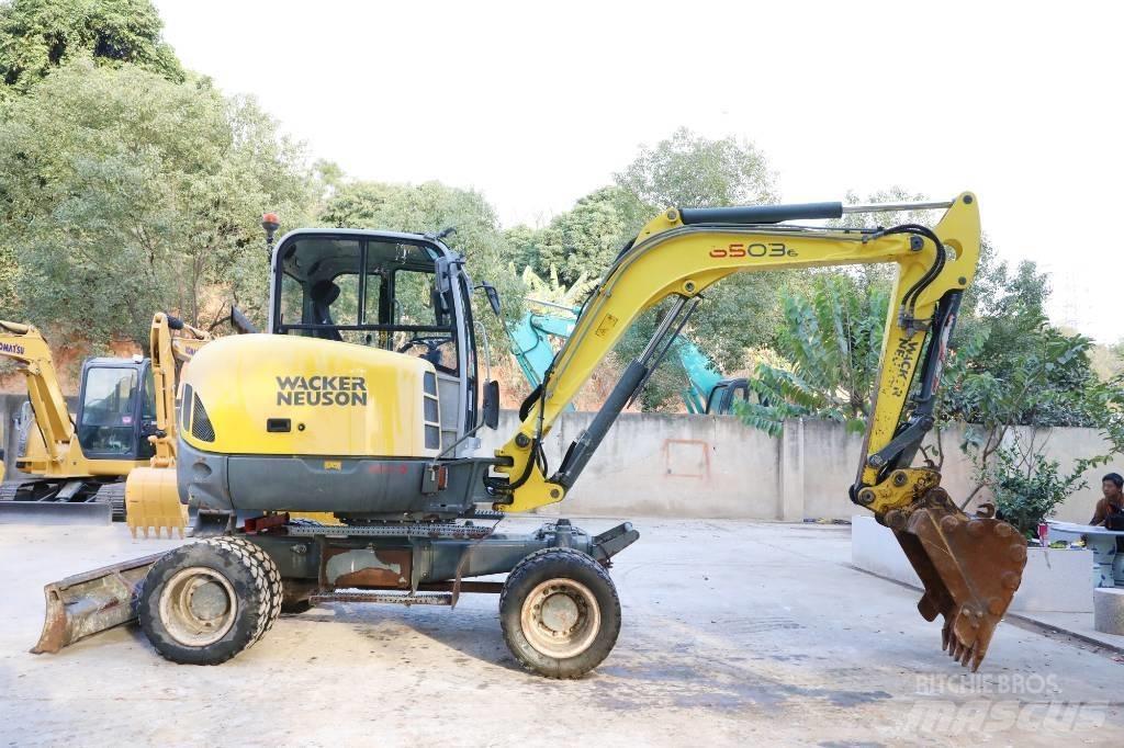 Wacker Neuson 6503 ホイール式油圧ショベル（パワーショベル・ユンボ・バックホー）