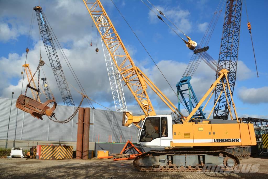 Liebherr HS 845 HD クローラクレーン