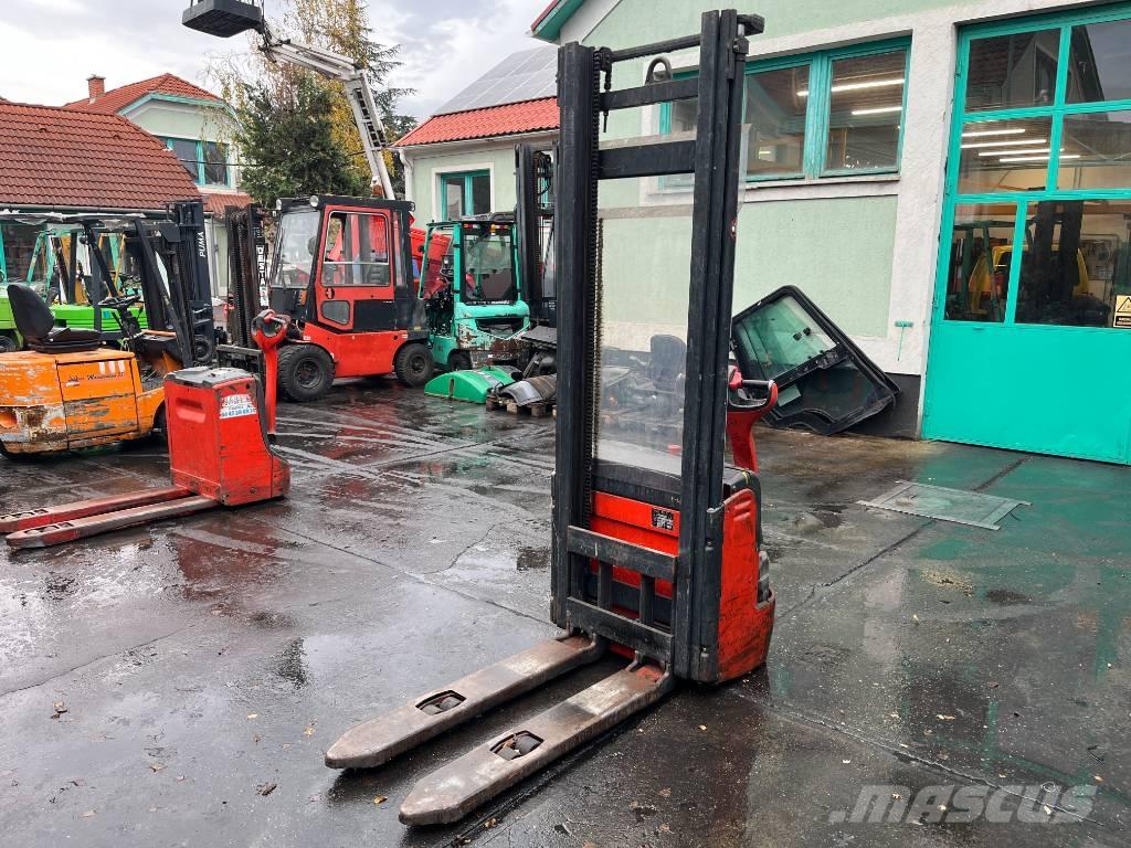 Linde L12 /379/  V-4229 自走式スタッカー