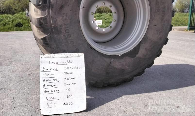 Alliance 800/60R32 タイヤ、ホイル、リム