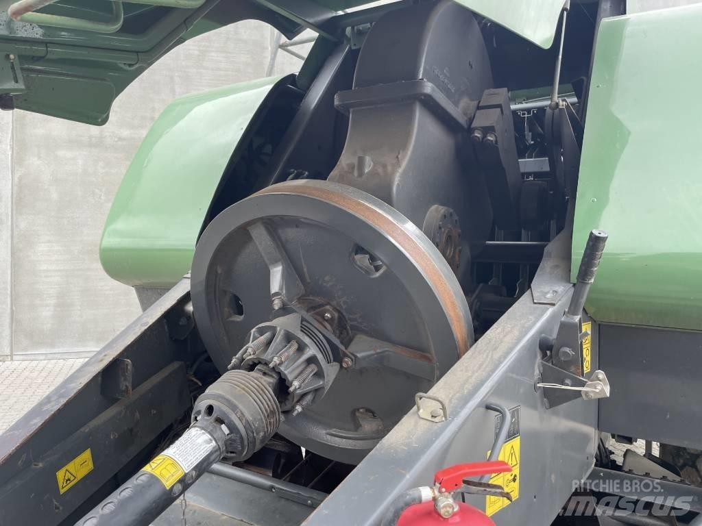 Fendt 12130 N スクエアベーラー