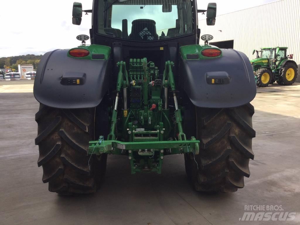John Deere 6R250 トラクター