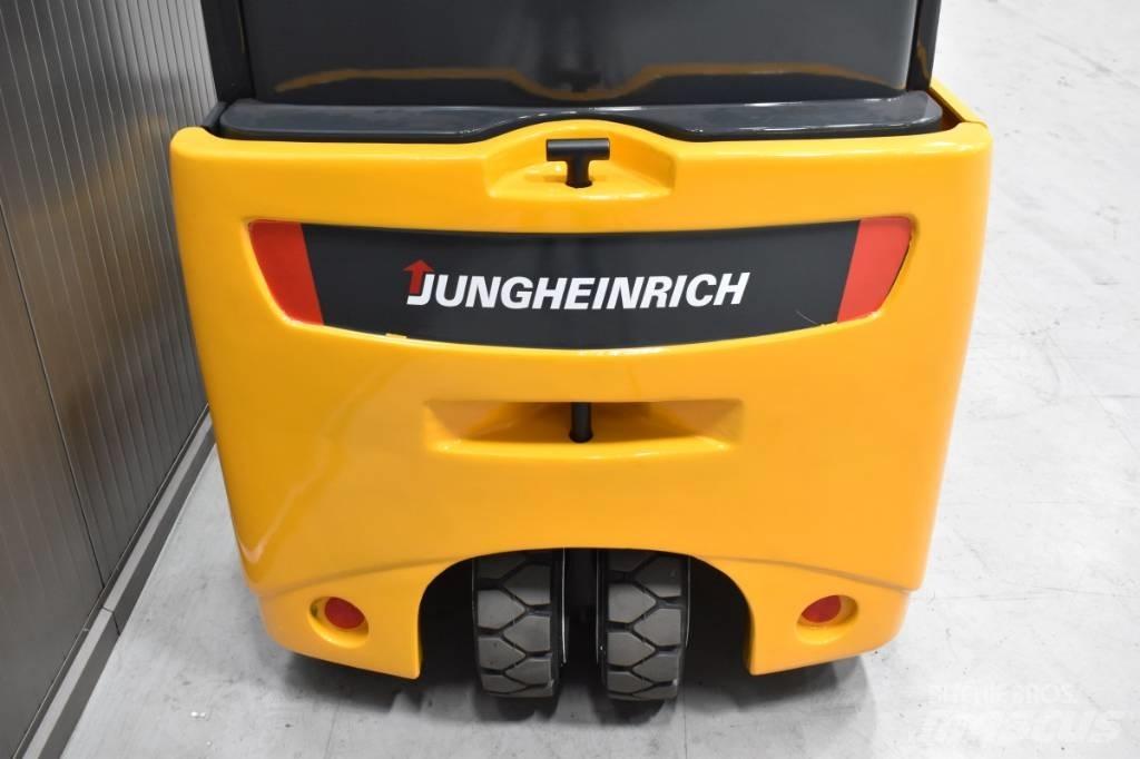 Jungheinrich EFG 220 バッテリーフォークリフト