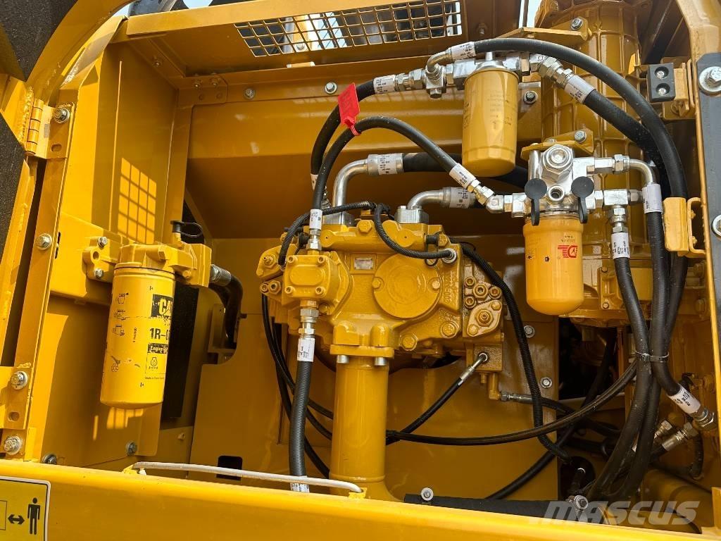 CAT 329D2 大型油圧ショベル12t以上（パワーショベル・ユンボ）