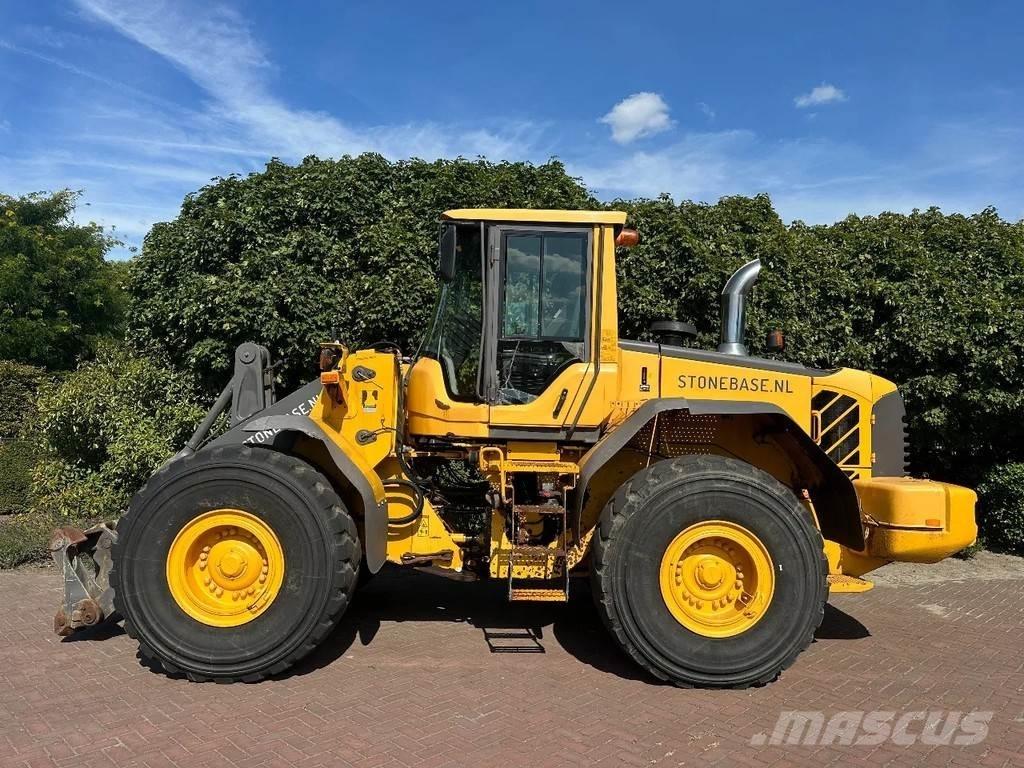 Volvo L120 F ホイールローダー・タイヤショベル
