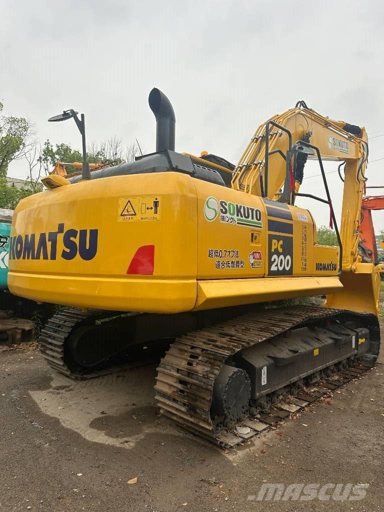 Komatsu PC 200-8 大型油圧ショベル12t以上（パワーショベル・ユンボ）