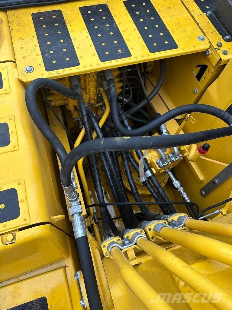 Komatsu PC 200-8 大型油圧ショベル12t以上（パワーショベル・ユンボ）