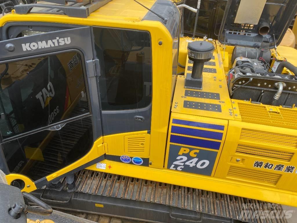 Komatsu PC 240 大型油圧ショベル12t以上（パワーショベル・ユンボ）