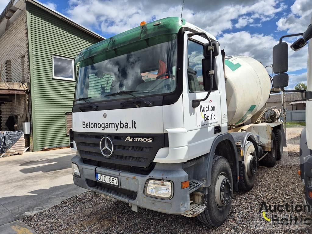 Mercedes-Benz 3236 ミキサー車