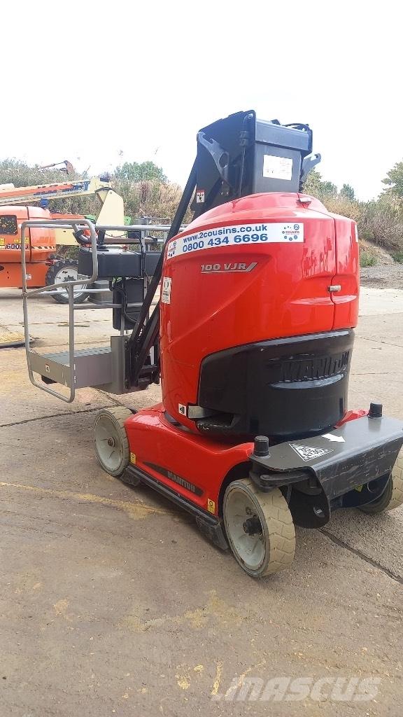 Manitou 100 VJR 垂直昇降型リフト