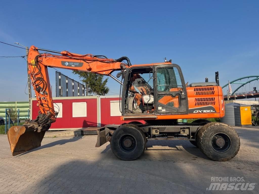 Doosan DX 160 W-3 ホイール式油圧ショベル（パワーショベル・ユンボ・バックホー）
