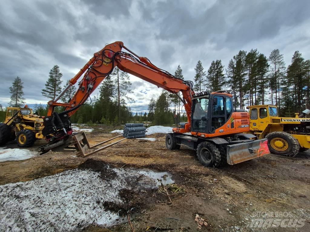 Doosan DX 140 W-3 ホイール式油圧ショベル（パワーショベル・ユンボ・バックホー）