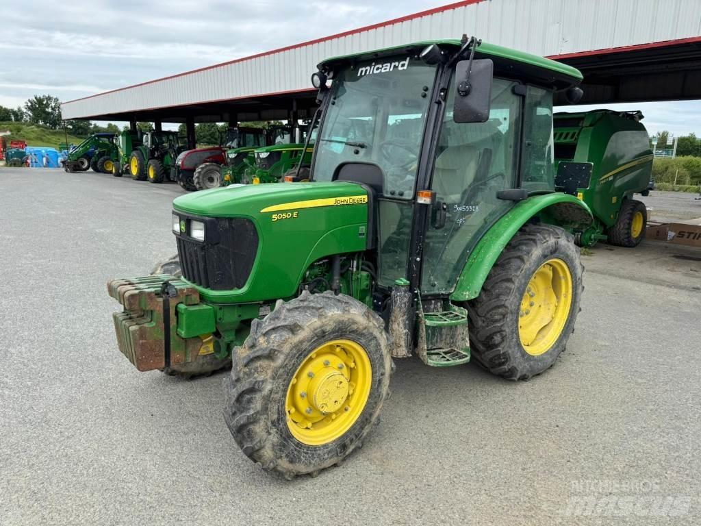 John Deere 5050E トラクター