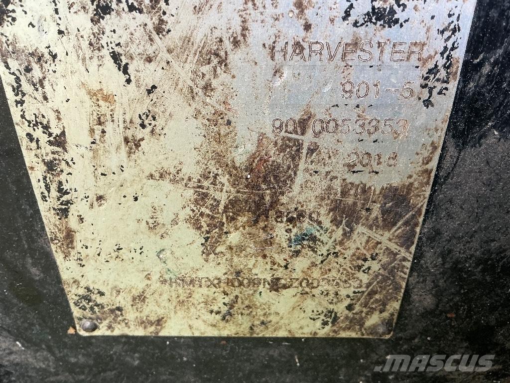 Komatsu 901.5 6W ハーベスター