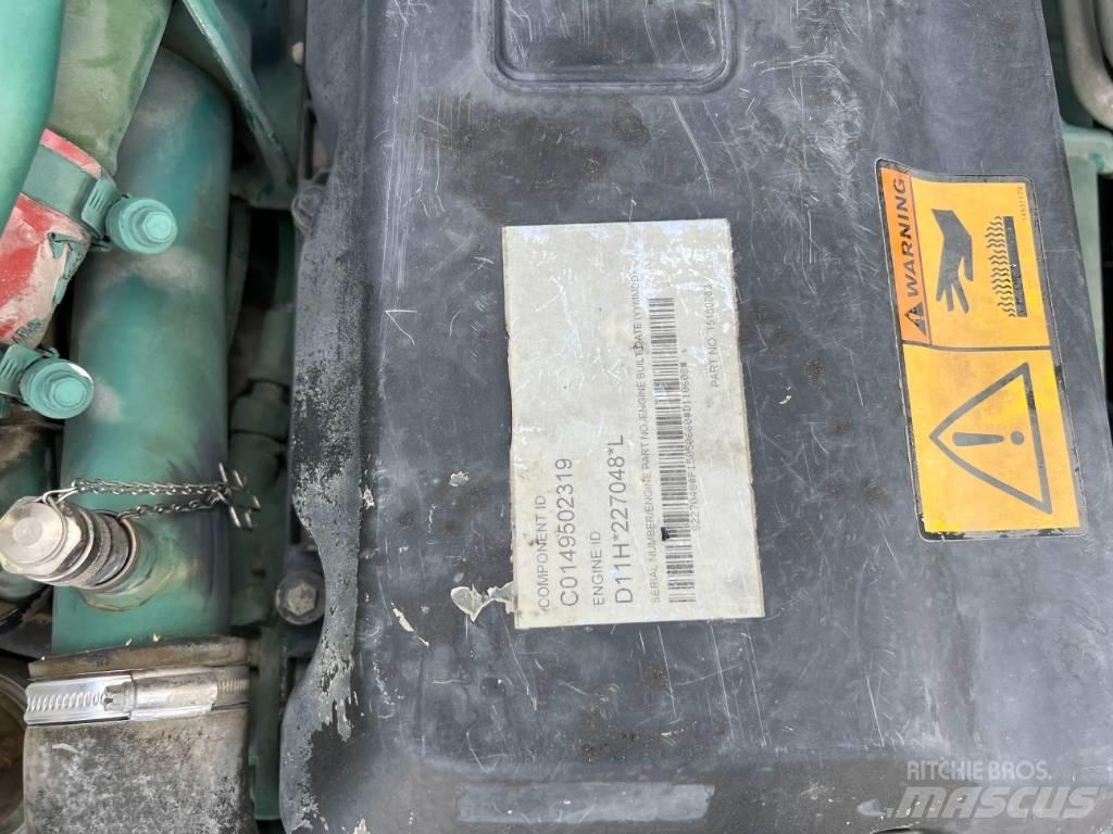 Volvo A25F アーティキュレート式ダンプトラック