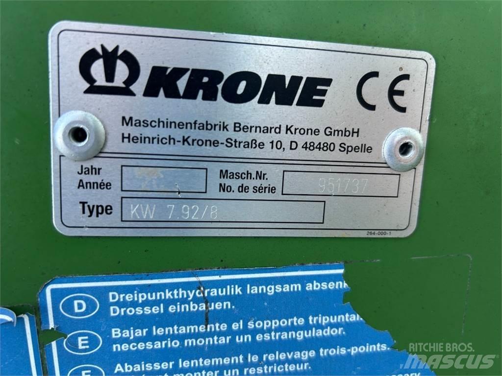 Krone KW 7.92 テッダー・テッダーレーキ