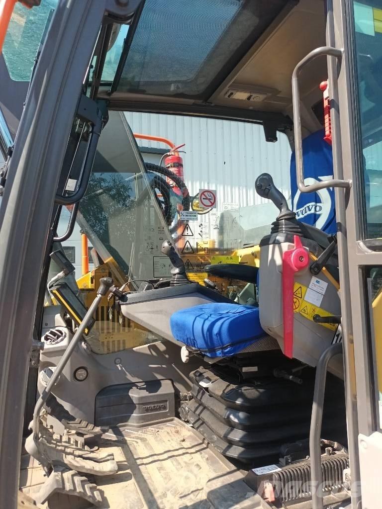 Volvo ECR 145 E 大型油圧ショベル12t以上（パワーショベル・ユンボ）